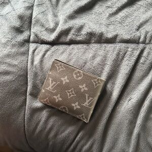 Louis Vuitton Elegant Black Wallet